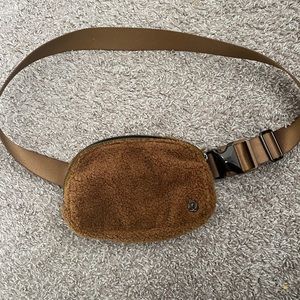 Lululemon fleece belt bag